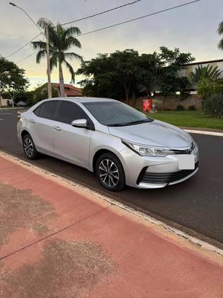 TOYOTA COROLLA 1.8 GLI 16V FLEX 4P AUTOMÁTICO TOYOTA COROLLA 1.8 GLI 16V FLEX 4P AUTOMÁTICO